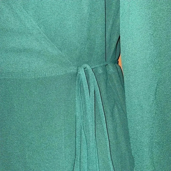Lulus Green Gown-Large - Picture 5 of 9